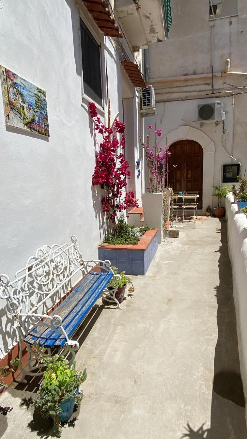 Casa Vacanza Le Tre Sorelle Vietri Buitenkant foto